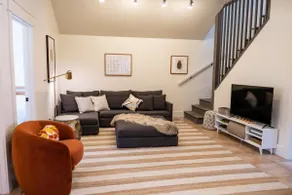 The Lewis House | Privacy and a Hip Downtown Spot - Image 5