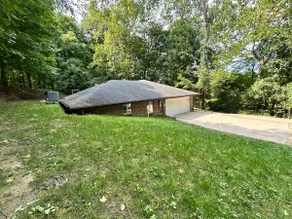Huntington Hill Haven 4BR 2BA Remodel Ranch House - Image 5