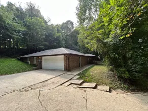 Huntington Hill Haven 4BR 2BA Remodel Ranch House - Image 2