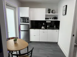 VIP Studio in Kendall - Image 2