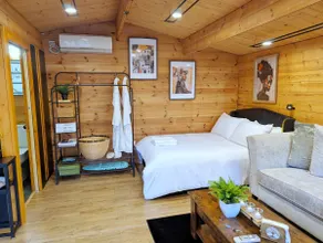 Log Cabin - Image 5