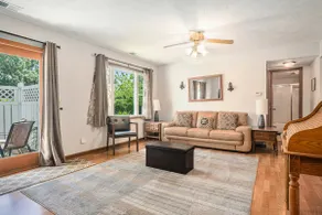 Cozy Home with Comfort & Prime Location & King Bed - Image 5