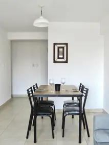 Downtown apartment 2 bedrooms + 1.5 bathrooms WiFi + Smart TV - Image 3