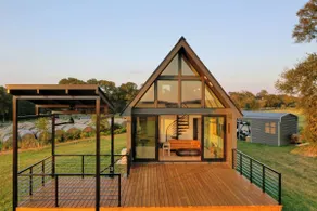 Luxe Farmhouse with Scenic Views - Image 2