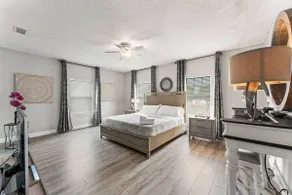 Beautiful 4 BR Home with Pool in Ideal Location - Image 5