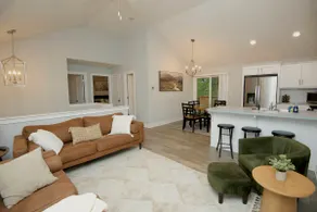 KC Stay for 10 | Quiet Cul-de-Sac + Wooded Views - Image 2