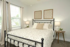 KC Stay for 10 | Quiet Cul-de-Sac + Wooded Views - Image 4