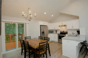 KC Stay for 10 | Quiet Cul-de-Sac + Wooded Views - Image 5