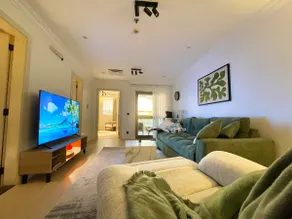 Downtown Terrace Smart entry - Image 3
