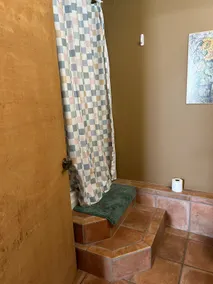 Cajun Courtyard studio guesthouse - Image 5