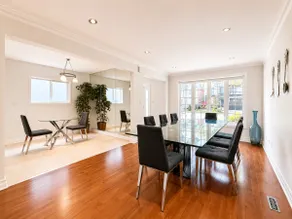 Sunlit House With Southern Charm - Image 2