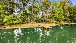 Lakefront Pickleball | Trails, Games & Tranquility - Image 3