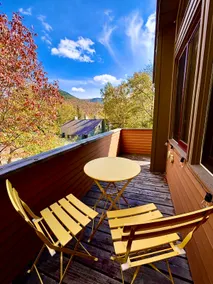 Cozy Oasis | Mountain Views + Ski Shuttle - Image 2