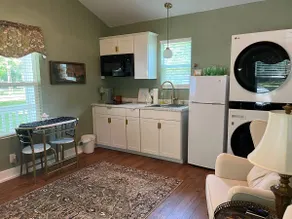 Green with Envy Cottage - Image 3