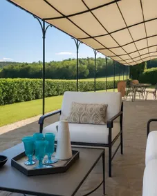 Private Cottage with Plunge Pool in Tuscan Estate - Image 2