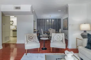 Spacious Retreat Minutes from Samford - Image 2