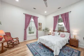 Marie’s Cottage Off Main – Walk to Downtown - Image 3