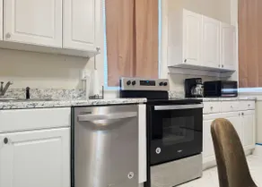Steps from Riverfront Downtown EVV 1BD/1BA Apt - Image 4