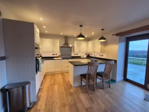 Converted barn with hot tub in north devon - Image 4