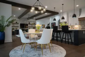 Stunning 4 bd Lux home offering comfort & style - Image 2