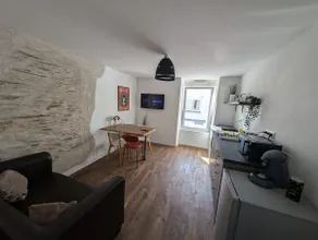 Charming apartment in the city center. - Image 5