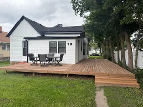 711 House - Image 5