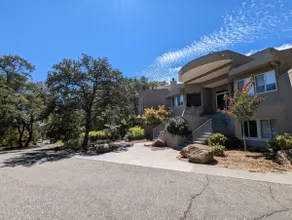 Gold Country Post-Modern Estate on Piper Hill - Image 3