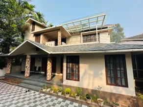 Villa in Kannur Town - Image 2