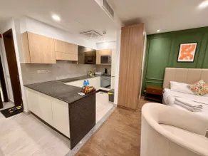 Penthouse Studio | 9th Flr | Penta Sq | DHA 5 - Image 3
