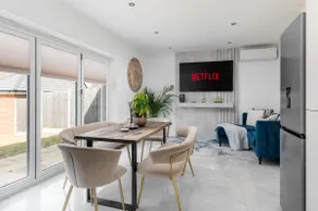 4-Bed | Near Station | Ideal for Work & Family - Image 2