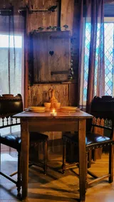 L'Auberge du Trône Romantique Médieval Jacuzzi - Image 2