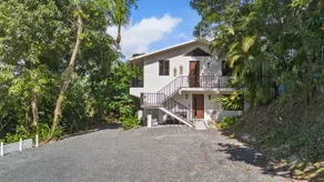 Private Rainforest Home/4BR /Sleeps 12/Heated Pool - Image 4