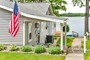 The Gilded Lady: Lakeside Cottage on Brooks Lake - Image 5