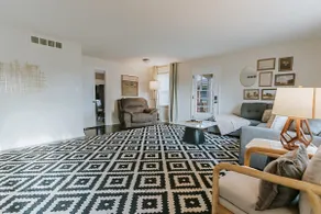 Bluegrass Meadow Sleeps 12 -Wheelchair Accessible - Image 5