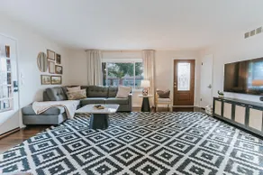 Bluegrass Meadow Sleeps 12 -Wheelchair Accessible - Image 3