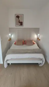 Cozy and modern, metro just a stone’s throw away, Lille train stations 7 minutes away - Image 3