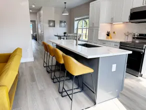 Adorable Home only 17 min from Galveston seawall - Image 3