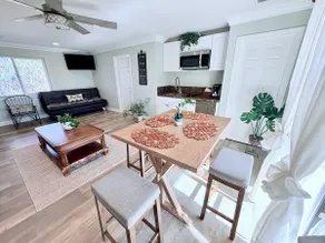 Scenic Temecula Overlook Suite - Image 4