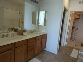 NEW! Secure & Spacious 3BR | Lux w/ Massage Chair - Image 4