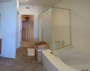 NEW! Secure & Spacious 3BR | Lux w/ Massage Chair - Image 3