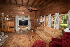 Family Friendly Farmhouse near Fayetteville TN - Image 5