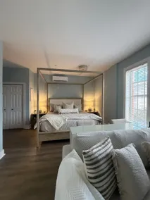 Coastal Blu - Chic, Calm, & Steps from the Beach - Image 4