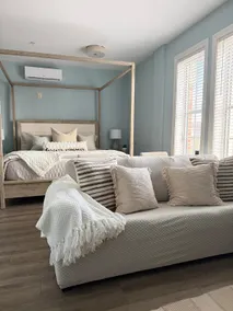 Coastal Blu - Chic, Calm, & Steps from the Beach - Image 5