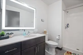 NEW Milwaukee Stay/Fireplace/Gym/Cozy Getaway - Image 4