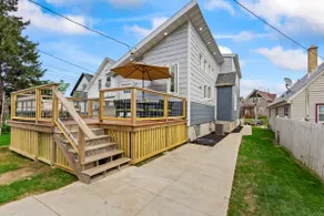 Bay View Craftsman with Hot Tub Oasis | Summerfest - Image 4