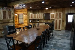 Stairway to Heaven Deluxe Log Cabin Rental - Image 4