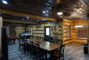 Stairway to Heaven Deluxe Log Cabin Rental - Image 3