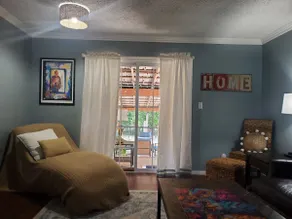 Pat's Place - Image 3