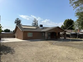 Modern 3-Bed Home 1-hour to the sequoias park - Image 2