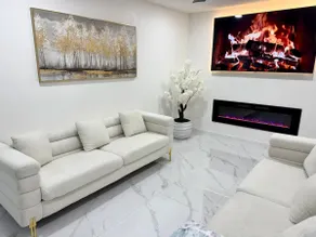 Luxury Home 5,2 miles Airport+Spa+King+Washer+WIFI - Image 2